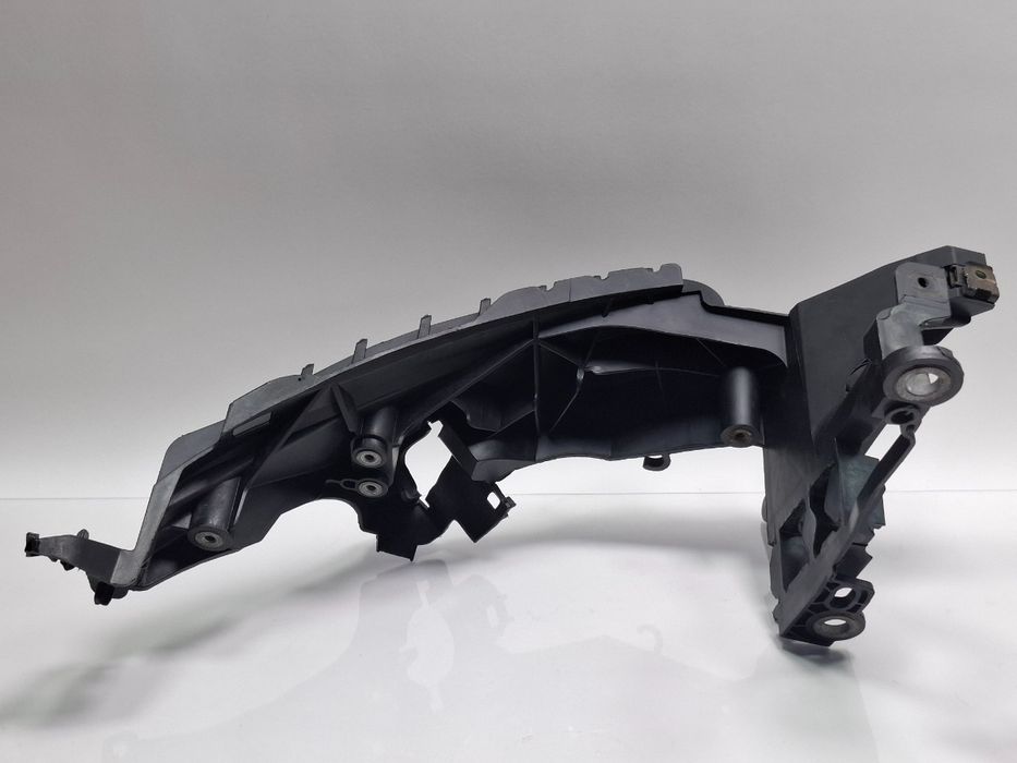 Suport far stanga AUDI A4 IV 8K2, B8 2007 - 2015 TDI CAGB, CJCB, CSUB