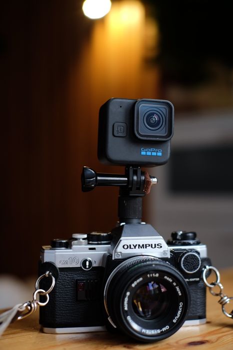Продам Go Pro Hero 11 Mini + крепления + карта сд