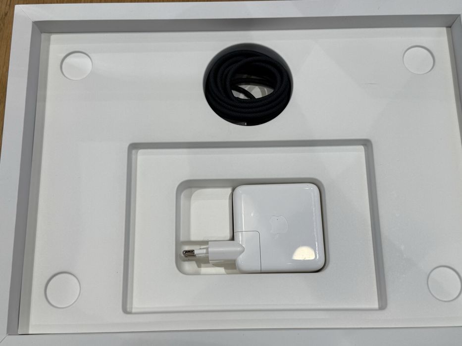 MacBook Pro 14' M3 Pro 18GB 512GB Гаранция Space Black — миниатюра 3