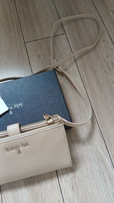 Дамска чанта-портмоне на  patrizia pepe 165