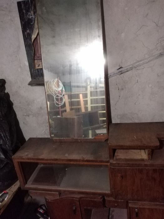 Антични старинни мебели ретро