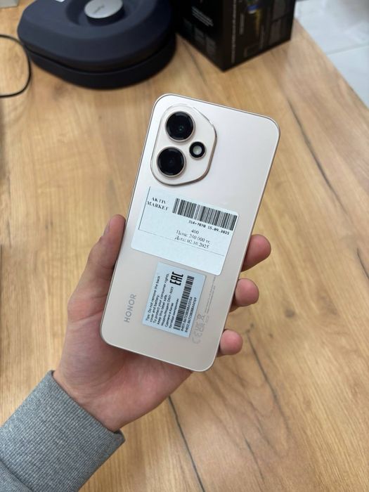 Honor 400 512gb/Б.Момышулы 23 есть 0-0-24