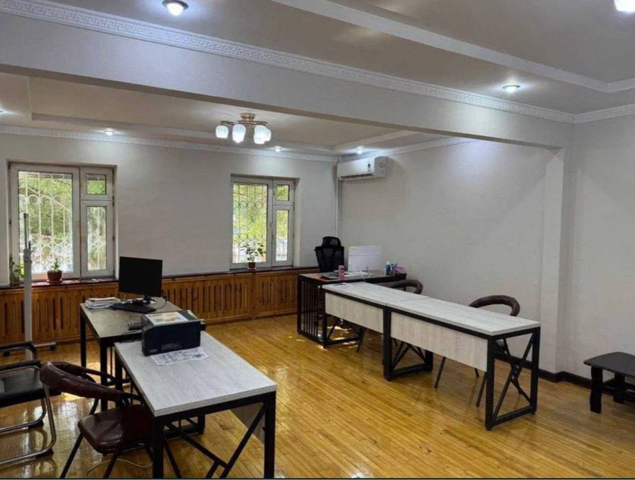 Продаётся Офис 171-м2 ул Нукус напротив бутика Glamour