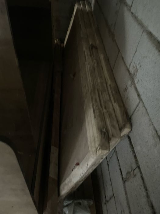 Двери новый с каркасым