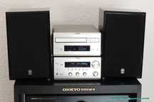 linie Yamaha RX-E400, CDX-E400, NX-E400 cu tel. originala