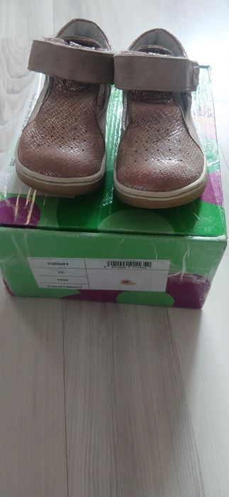 Pantofi piele, ortopedici nr 22