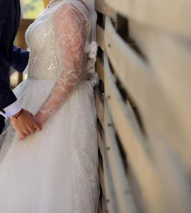 Vând rochiță de mireasă