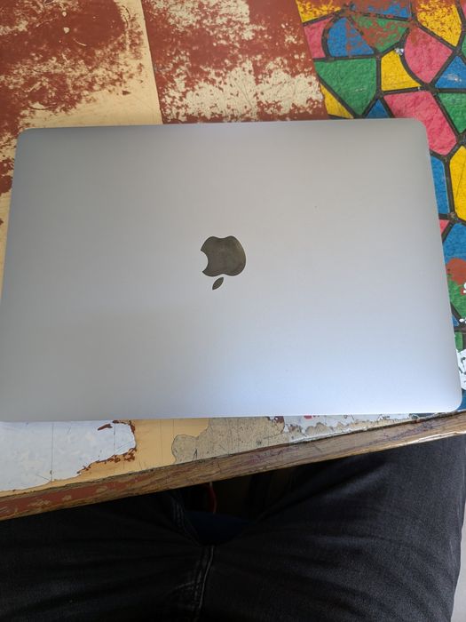 Macbook pro 2017 pentru piese