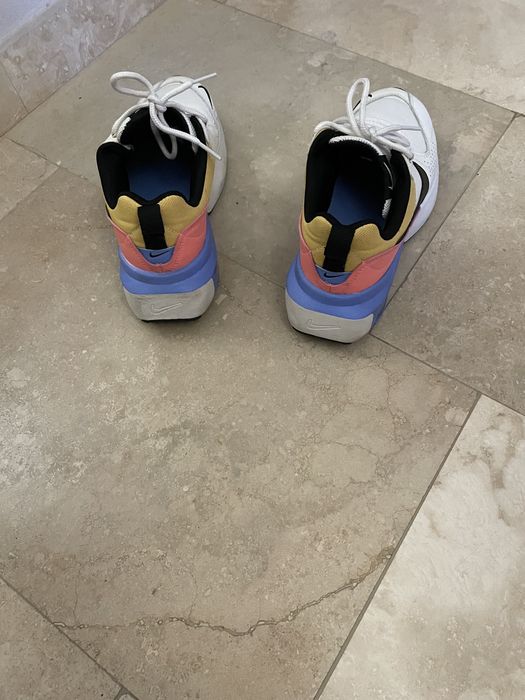 Adidasi Nike marimea 36,5