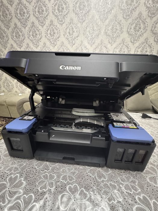 Принтер Canon цветной
