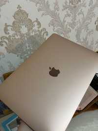 Продам MacBook Air 13