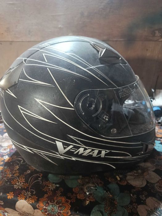 Каска Vmax запазен