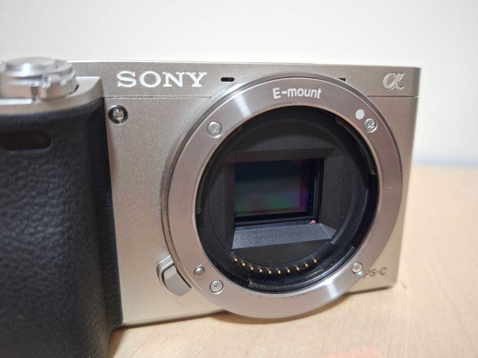 Vand aparat Foto Mirrorless Sony A6000 24MP APSC, body