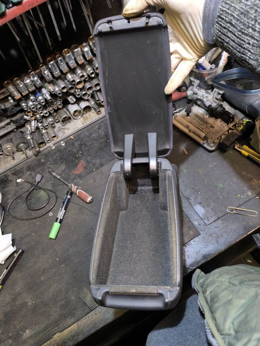 Cotiera originala Audi A3 8P