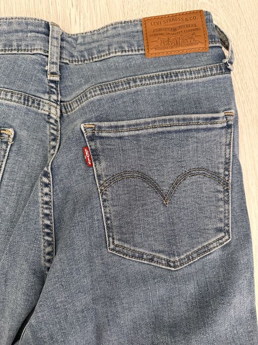 Дънки еластични Levi's