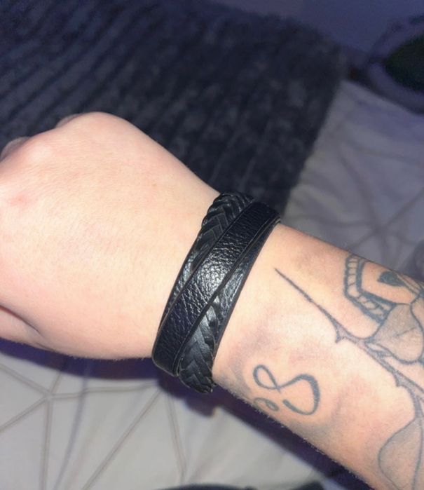 Fossil кожена гривна