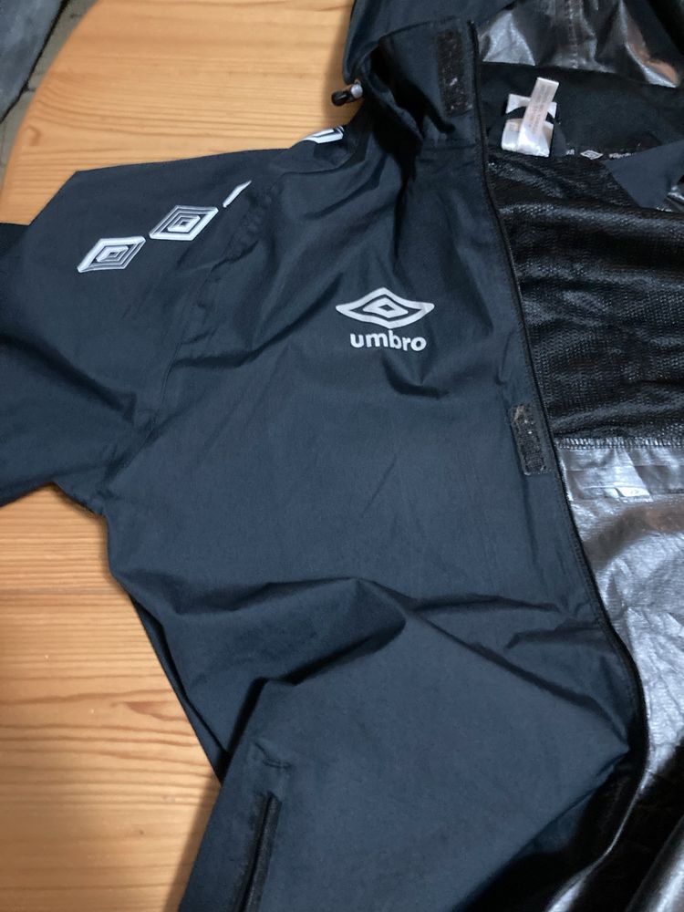 Мъжка оригинална ветровка Umbro