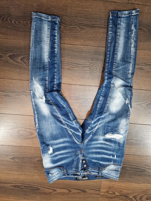 Super oferta Vind Blugii foarte avantajos