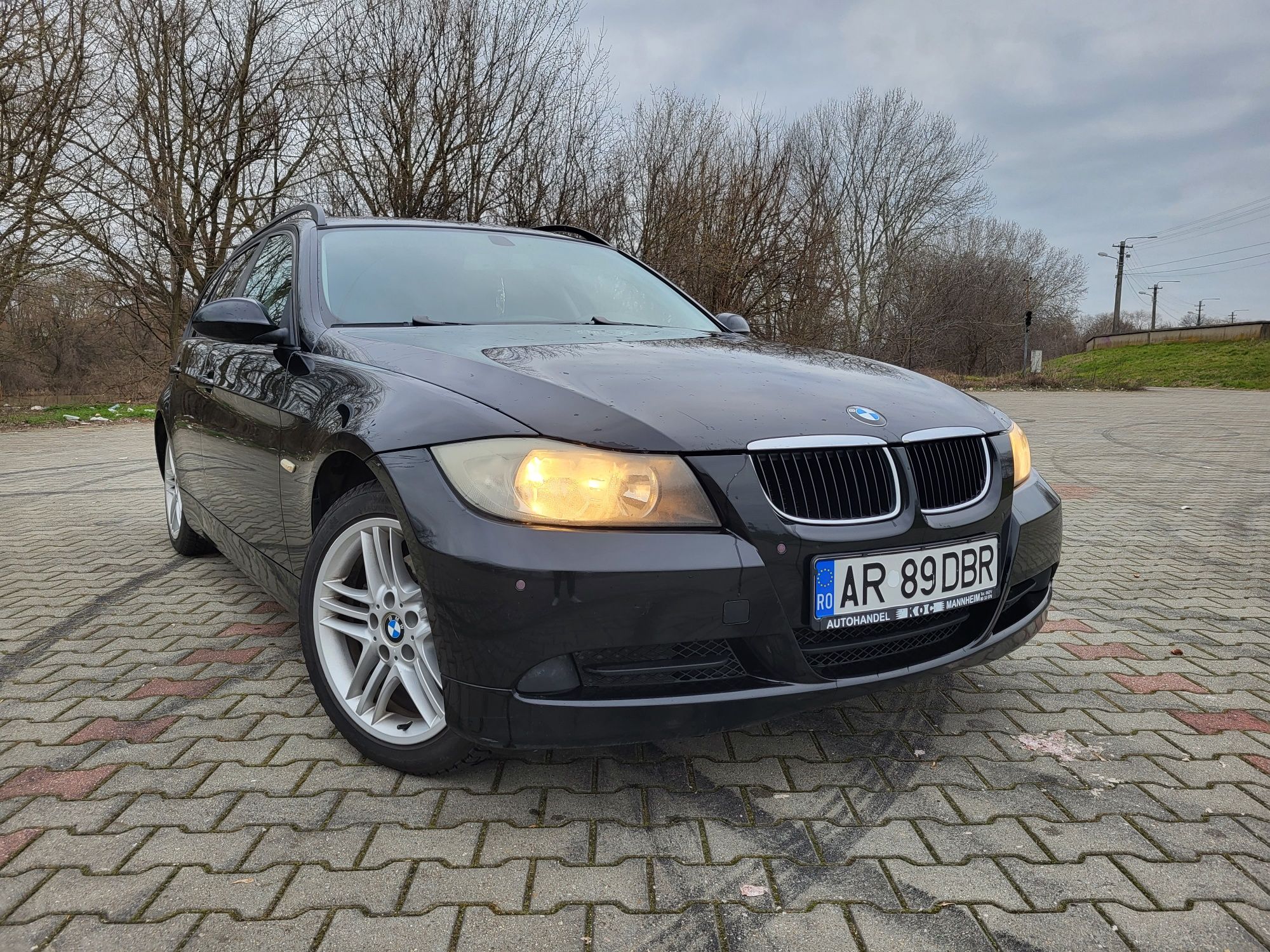 Vând BMW seria 3 -320D