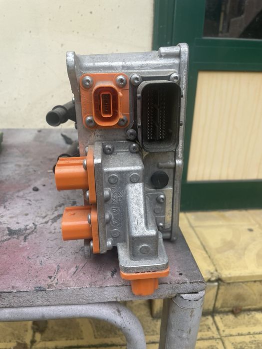 Зарядна станция за vw audi 5QE 915 682