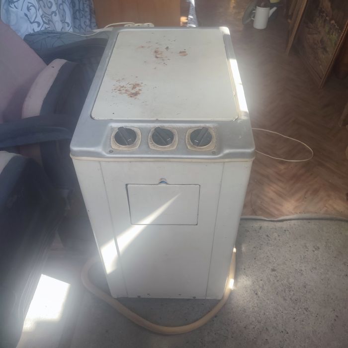 Продам стиральную машинку сср