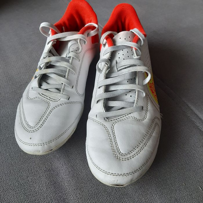Бутонки Nike 38 номер 20 лв стелка 25 см.