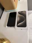 Iphone 15 pro Natural Titanium si Black Titanium