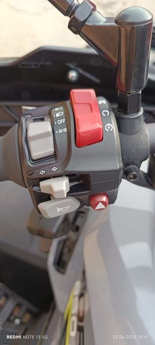 Vând  cf moto 850 anul 2023 luna 7