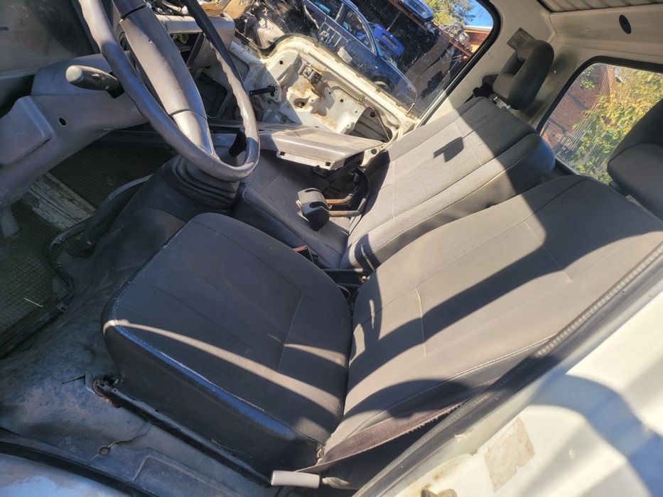 Нисан кабстар 2.7тди на части/nisan kabstar 2.7tdi na chasti