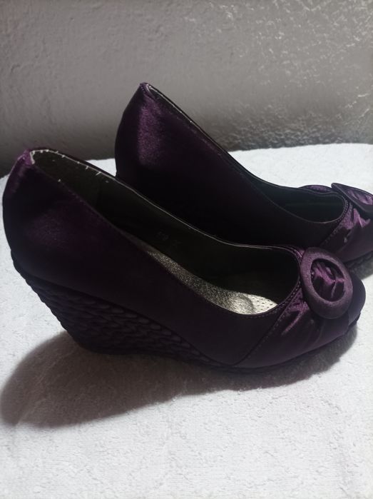 Pantofi cu platforma