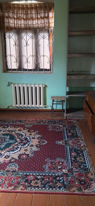 Бектемир.  Пост. Етмасдан. 6 сотох 2 хона. Оила  куйлук бозор фуд сити