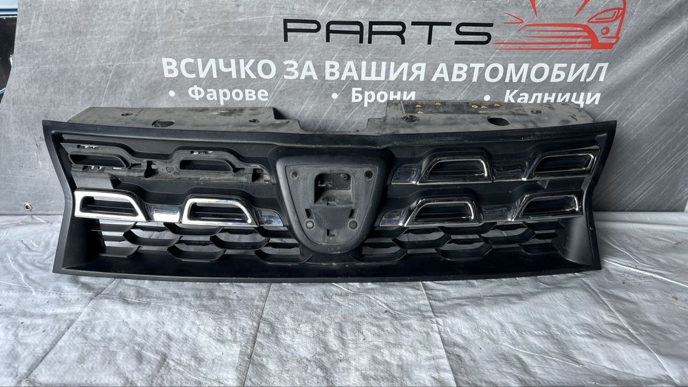 Предна решетка Dacia Duster 2013-