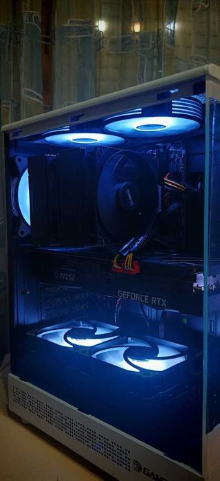 Продавам Геймърско PC I7 13700/32Gb/1.5TB nVme/RTX 3070TI/Гарац