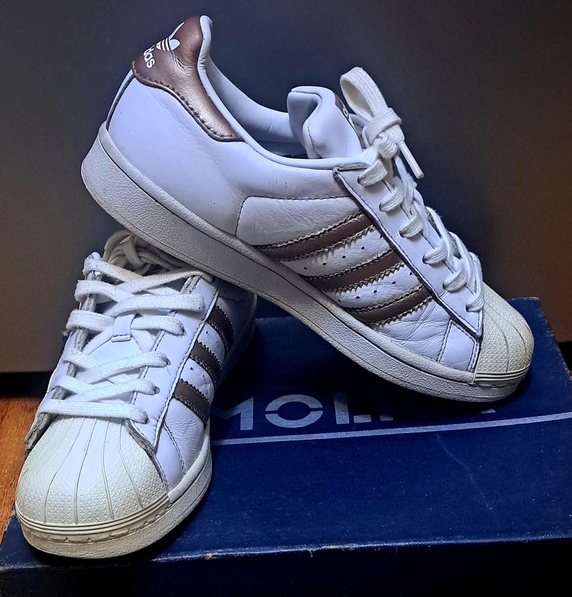 Кроссовки Adidas, Вьетнам, размер 37-37,5.