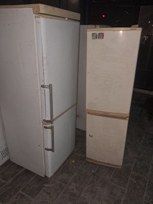 Холодильники б.у.