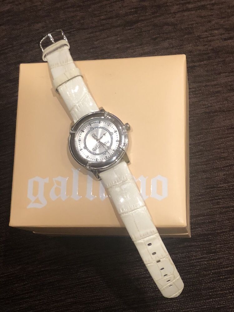 Дамски часовник Галиано/Galliano