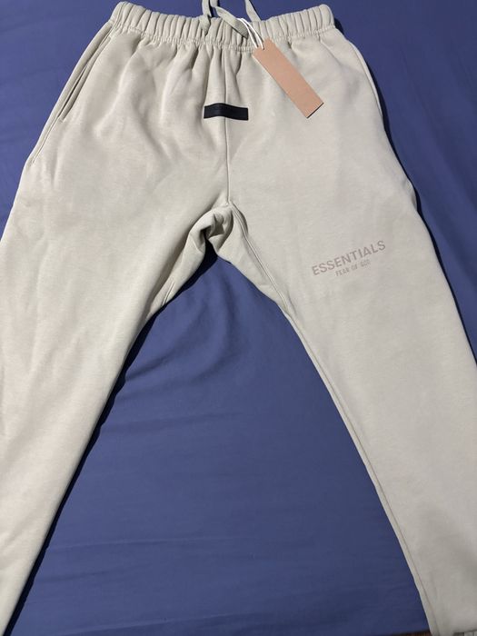 Pantaloni Essentials M