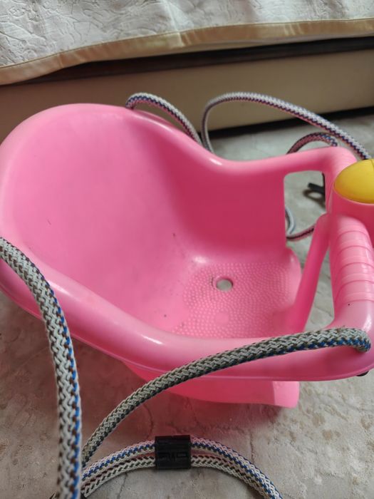 Leagă de copiii exterior