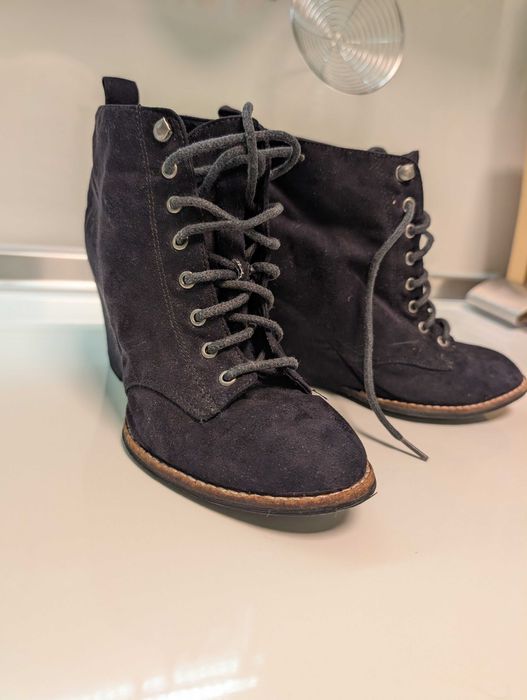 Подарявам обувки на платформа. Размер 37