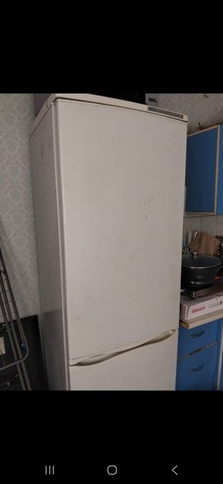 Продам холодильник