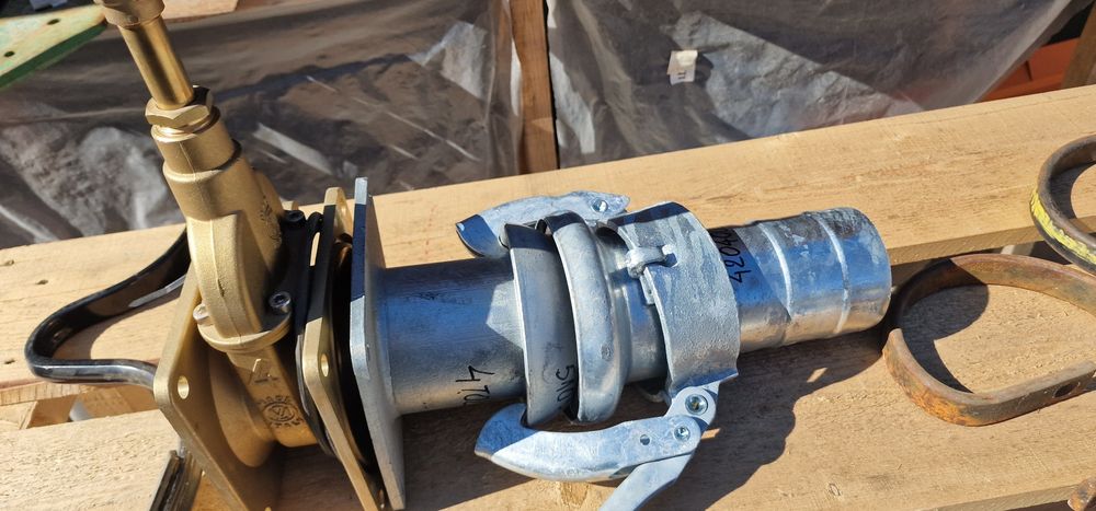 Cupla vidanja Tip sistem de cuplare: Italian - tip D (Ferrari, Baroni,