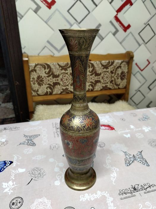 Продается индийская ваза