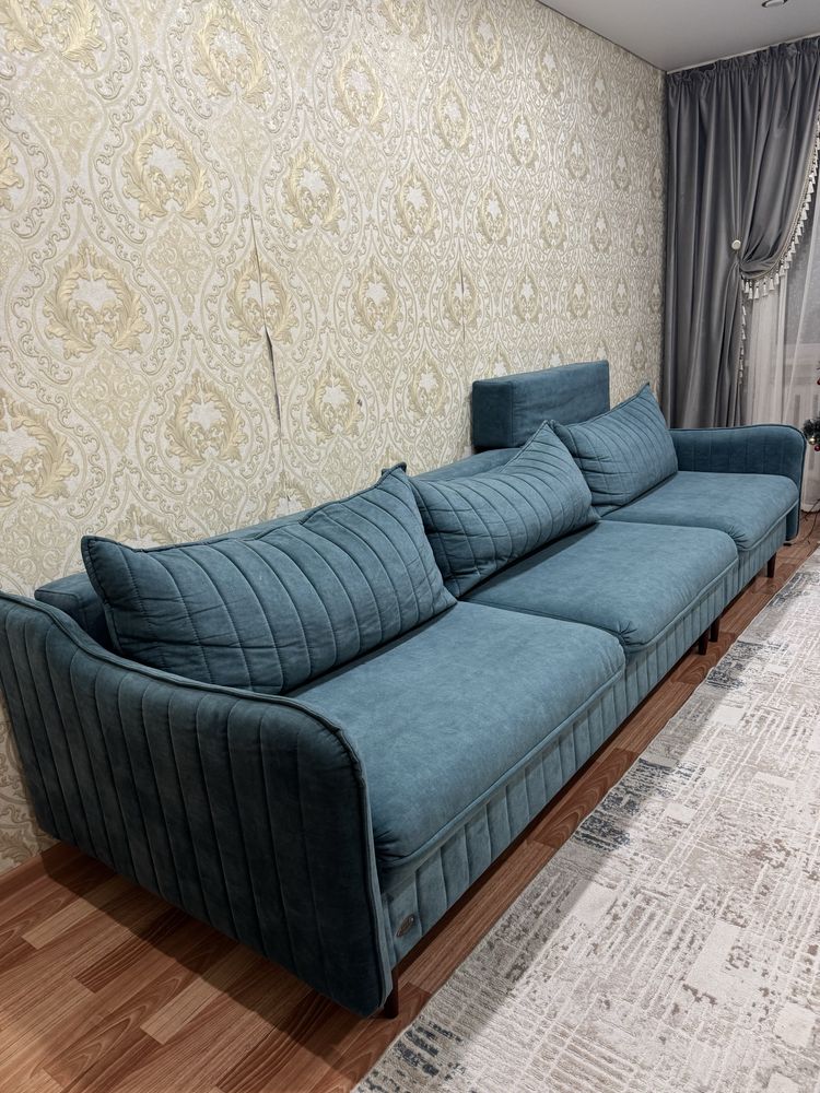 Срочно продам диван