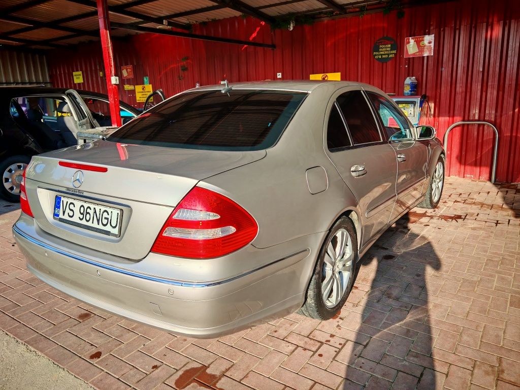 Mercedes E220 W211