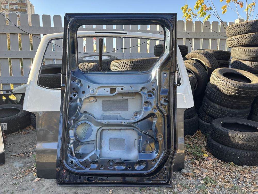 Врата VW ID Buzz