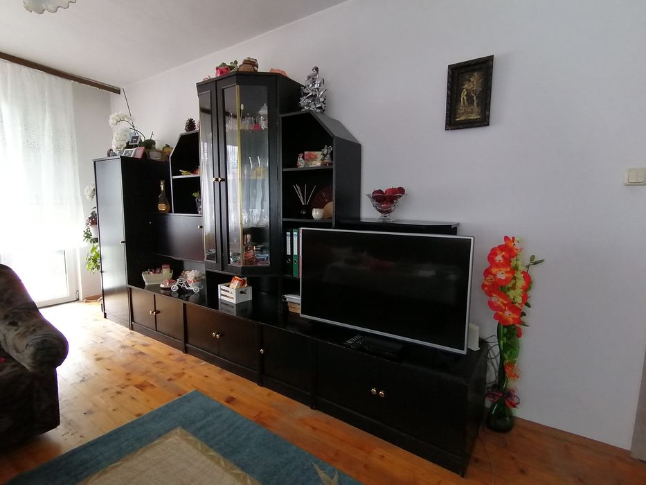 ПРОДАВАМ Холова секция