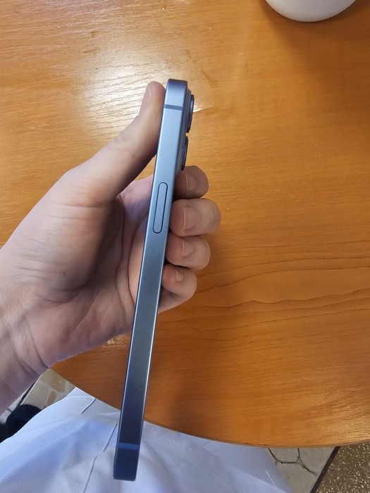 Vand Iphone 14 baby blue