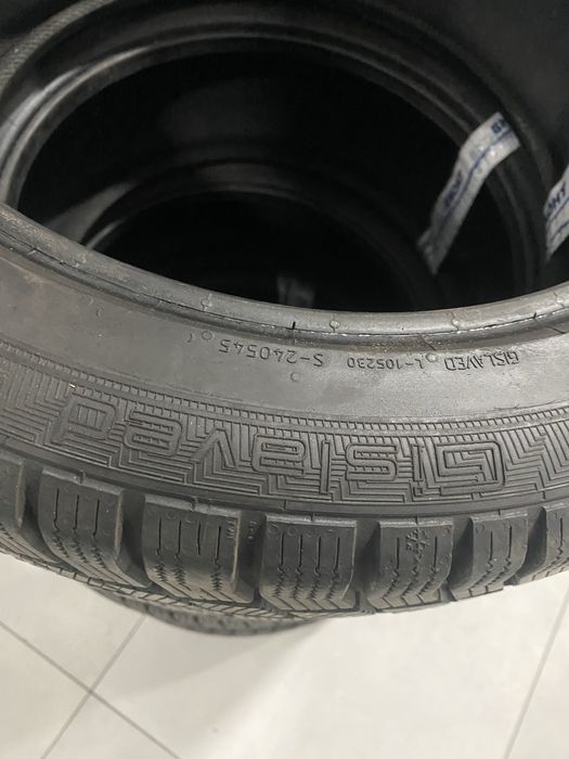 Зимни гуми GISLAVED 225/45/17 4бр. 2021г