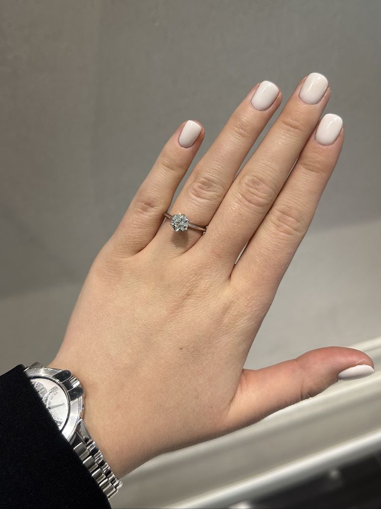 NEW Кольцо с Бриллиантом 1,17 ct. J/VS2