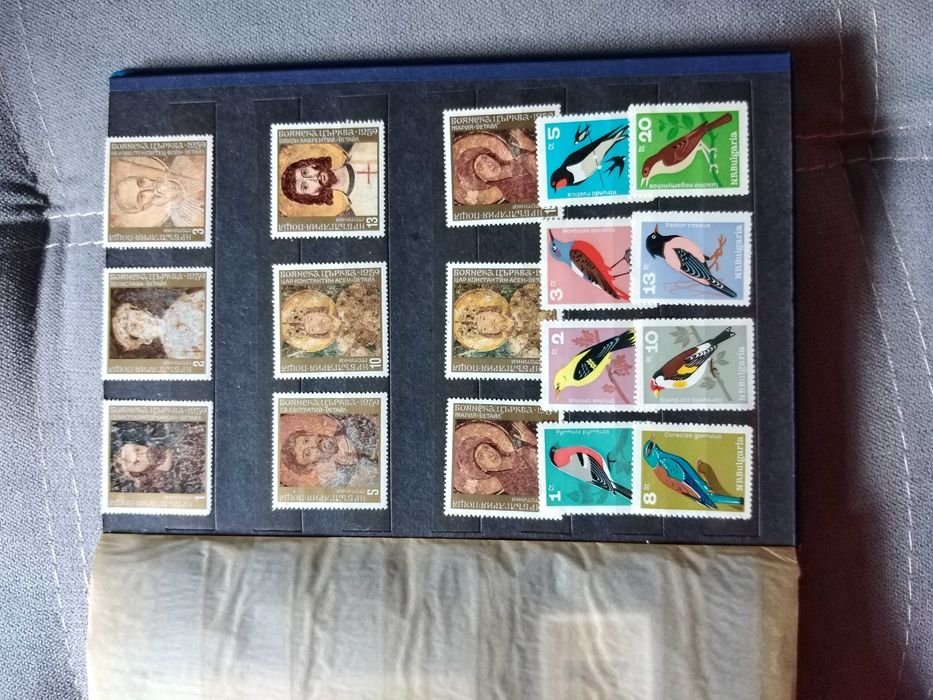 Класьор с марки България.